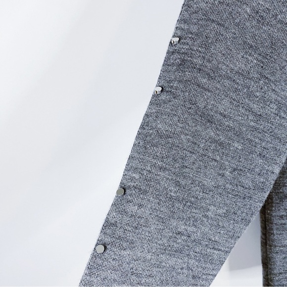 Alice & Olivia - Grey Long Sleeve Top - Picture 3 of 5